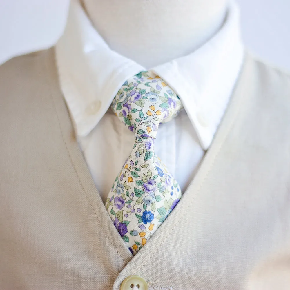 Boy's Bow Tie / Blossoms In Purple