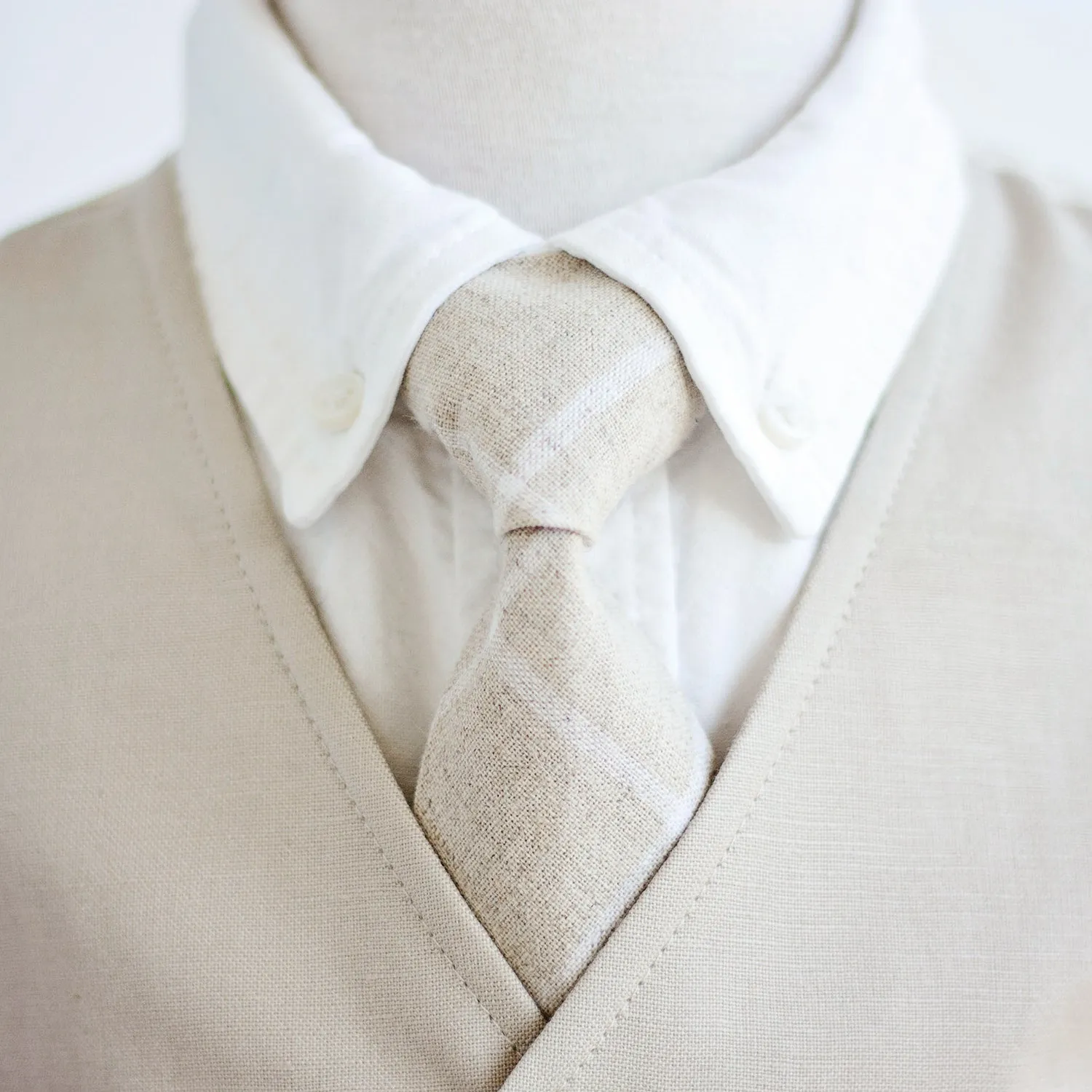 Boy's Bow Tie / Natural Linen Window Pane