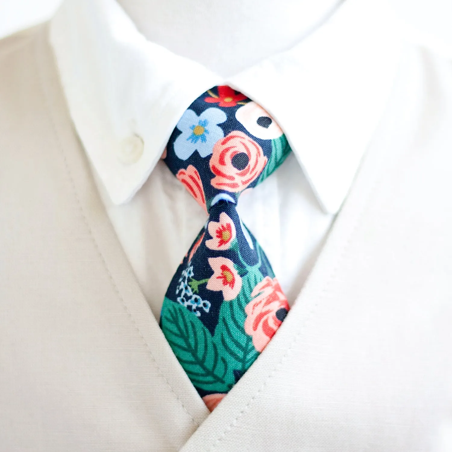 Boy's Necktie / Garden Party In Navy