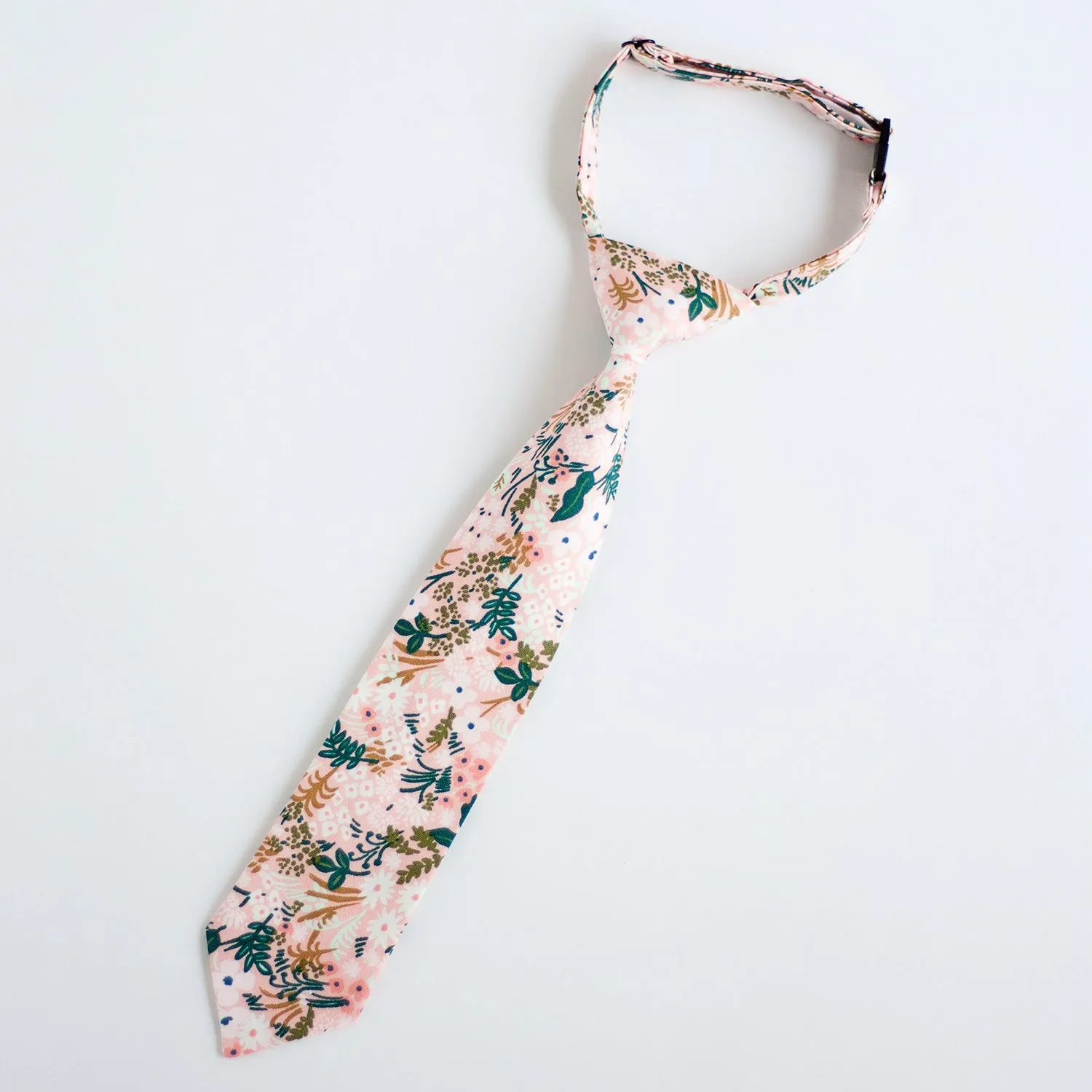 Boy's Necktie / Meadow In Pink