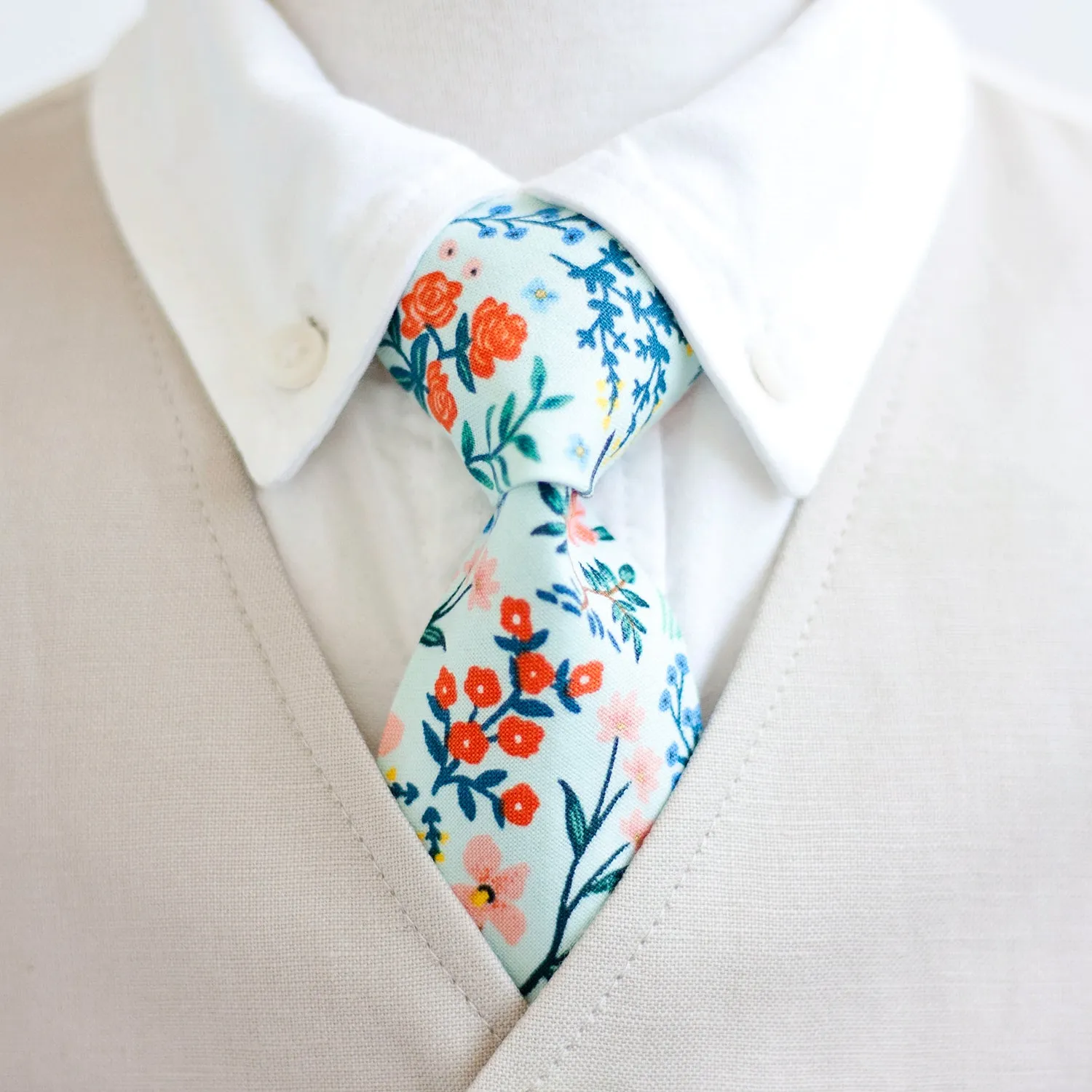 Boy's Necktie / Mint Metallic Floral