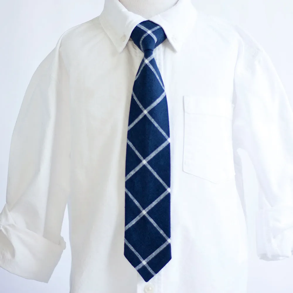 Boy's Necktie / Navy Linen Window Pane