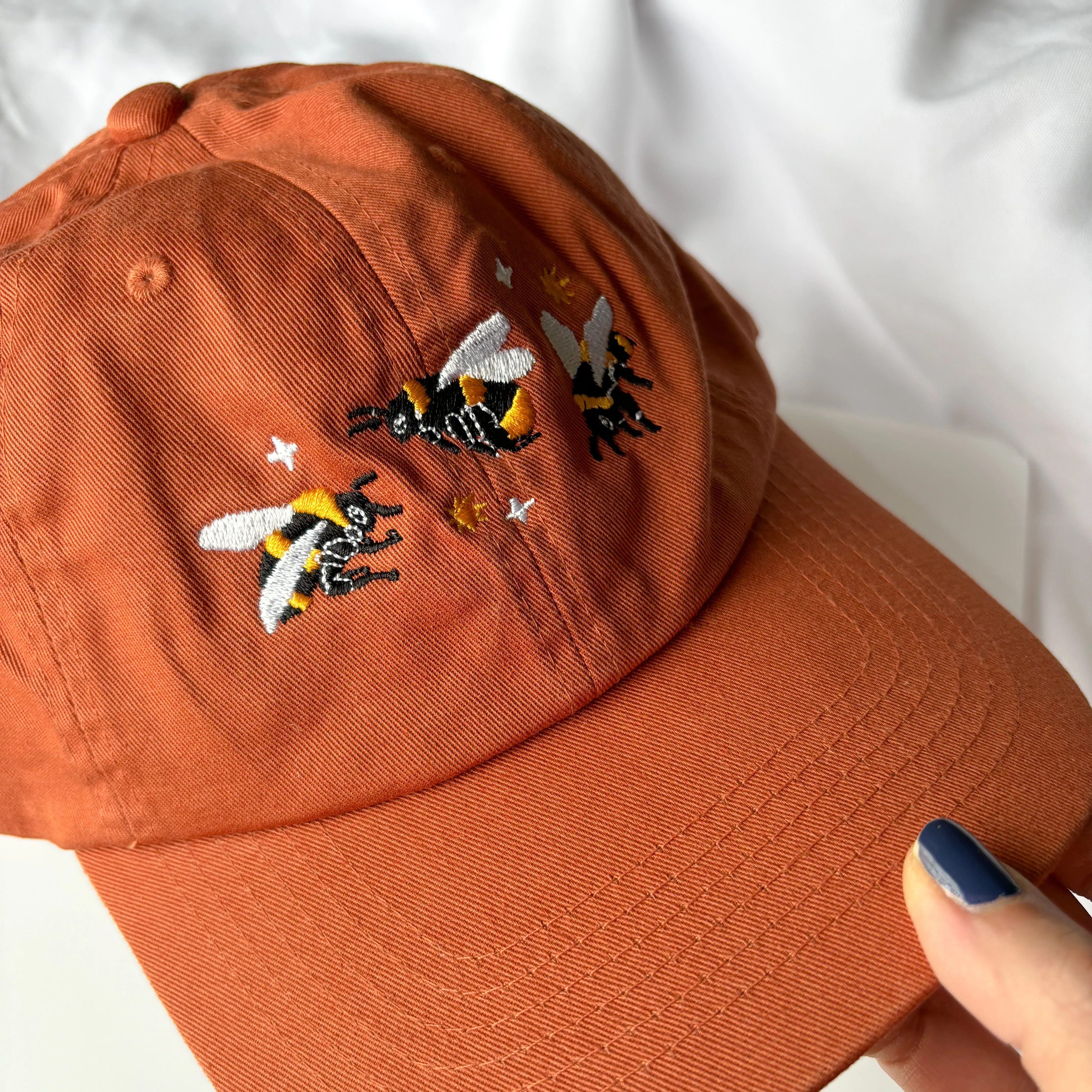 BURNT ORANGE BEE BASEBALL CAP