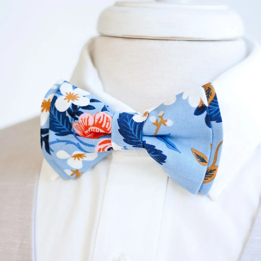 Men's Freestyle Self-Tie Bow Tie / Birch Floral In Periwinkle