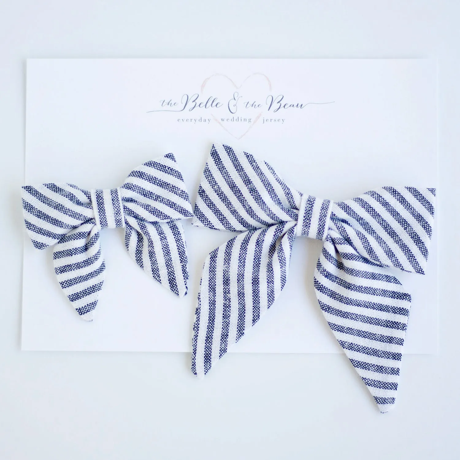 Men's Pre-Tied Bow Tie / Navy Linen Stripe