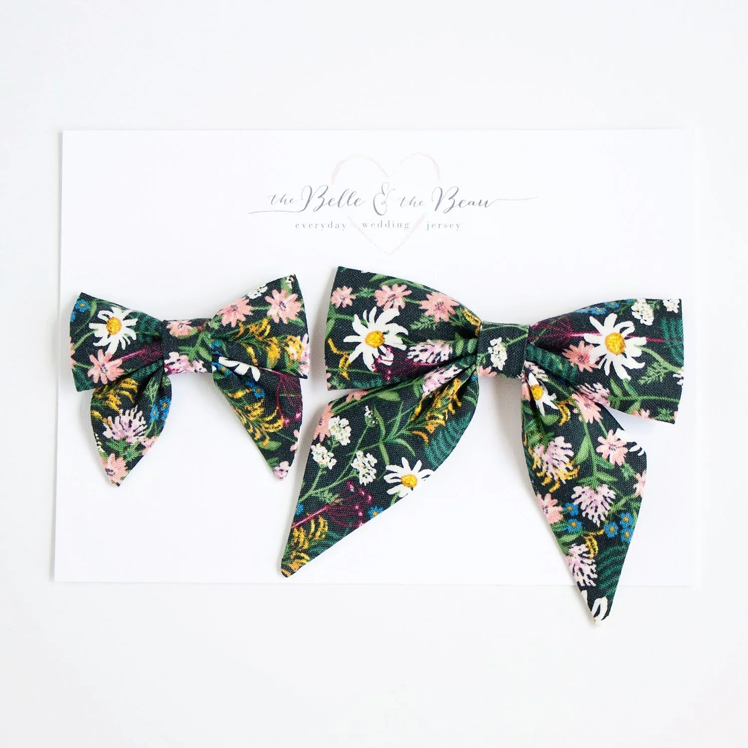 Men's Pre-Tied Bow Tie / Wildflowers In Hunter